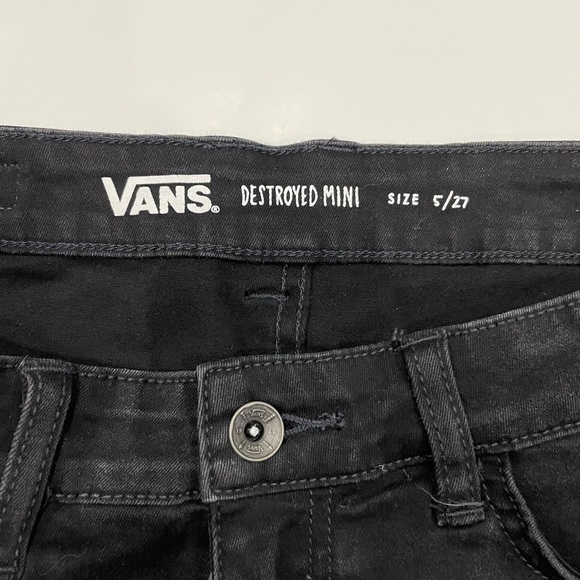 Vans NWT Destroyed black mini denim shorts size 5/27 - Picture 10 of 12